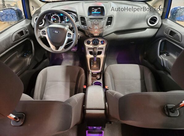 3FADP4BJXJM122900 2018 FORD FIESTA Blue Вид панелі приладів