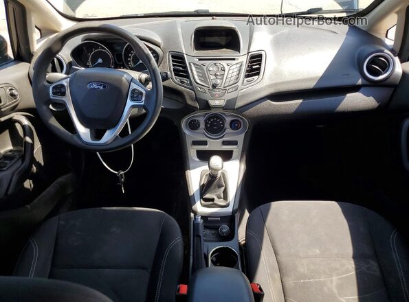 3FADP4EE6HM169690 2017 FORD FIESTA Black Вид панелі приладів