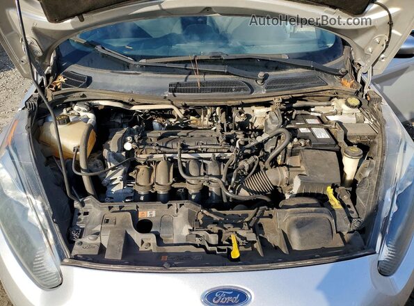 3FADP4EJ2HM115994 2017 FORD FIESTA Silver Rear interior view