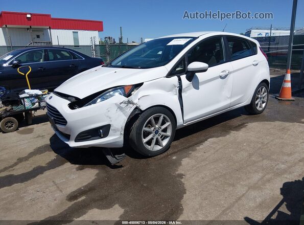 3FADP4EJ2KM105876 2019 FORD FIESTA Белый Передняя левая четверть