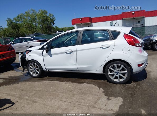 3FADP4EJ2KM105876 2019 FORD FIESTA Белый Панорамный вид салона 360°