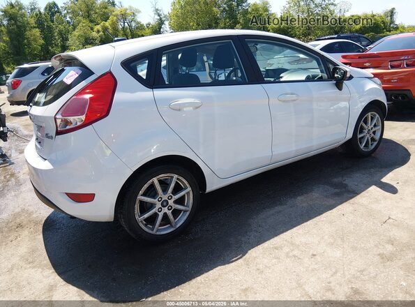 3FADP4EJ2KM105876 2019 FORD FIESTA Белый Задняя правая четверть