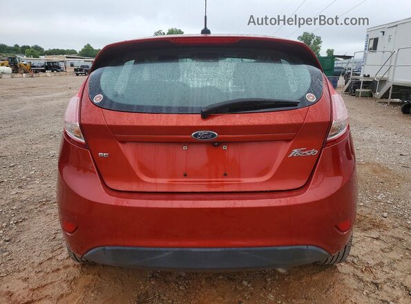 3FADP4EJ4JM102105 2018 FORD FIESTA Красный Вид сзади