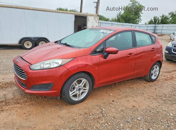 3FADP4EJ4JM102105 2018 FORD FIESTA Красный Передняя левая четверть