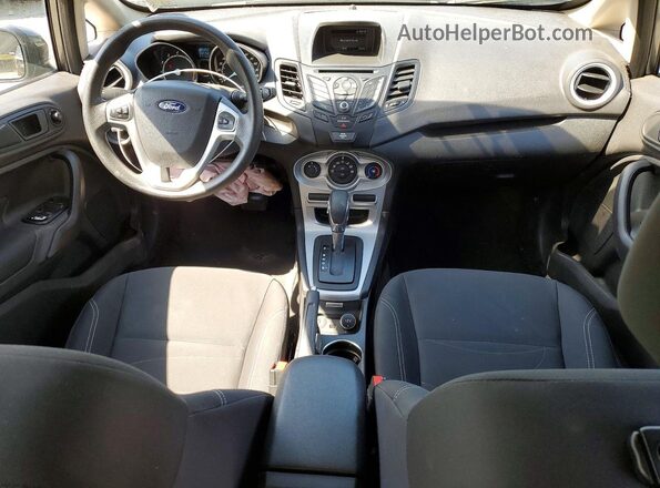 3FADP4EJ4KM119018 2019 FORD FIESTA Угольный Вид панели приборов