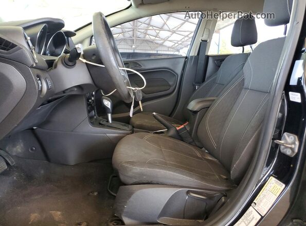 3FADP4EJ6HM123886 2017 FORD FIESTA Black Вид салону спереду