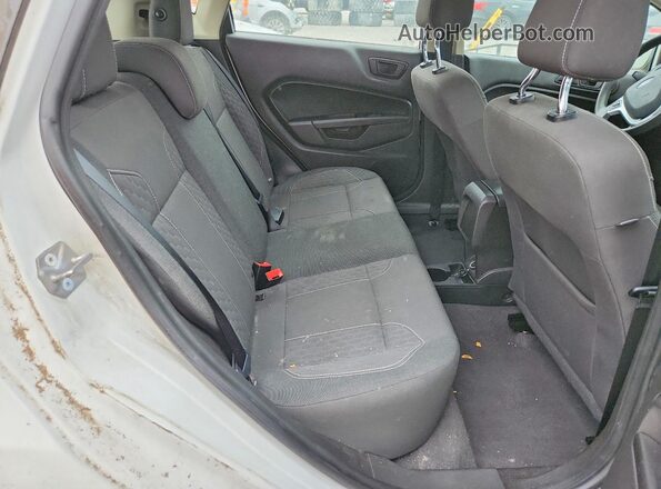 3FADP4EJ7KM150764 2019 FORD FIESTA Белый Вид задних сидений