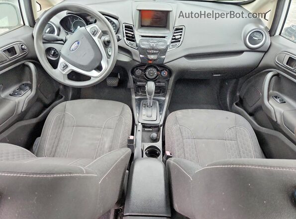 3FADP4EJ7KM150764 2019 FORD FIESTA Белый Вид панели приборов