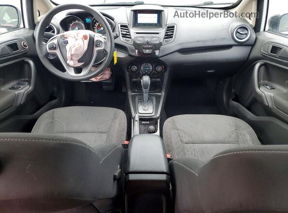 3FADP4EJ8HM136607 2017 FORD FIESTA White Вид панелі приладів