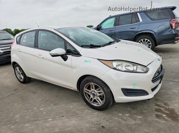 3FADP4EJ8HM157635 2017 FORD FIESTA White Front right