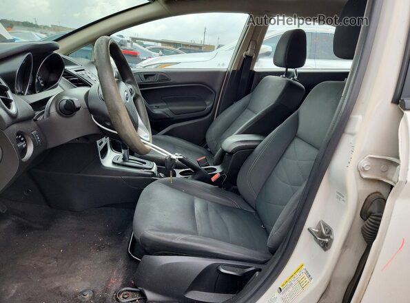 3FADP4EJ8HM157635 2017 FORD FIESTA White Front interior view