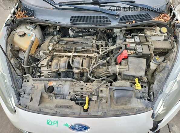 3FADP4EJ8HM157635 2017 FORD FIESTA White Rear interior view