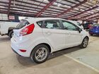 2018 Ford Fiesta Se Белый vin: 3FADP4EJ8JM100549
