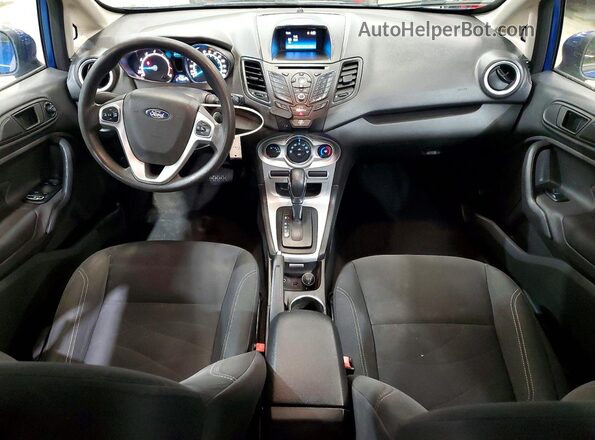 3FADP4EJXKM107861 2019 FORD FIESTA Синий Вид панели приборов