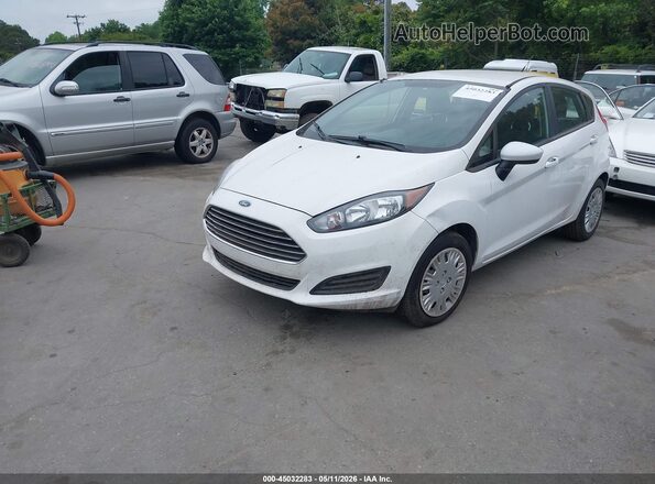 3FADP4TJ9GM172064 2016 FORD FIESTA Белый Передняя левая четверть
