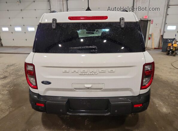 3FMCR9BN2SRE33592 2025 FORD BRONCO Белый Вид сзади