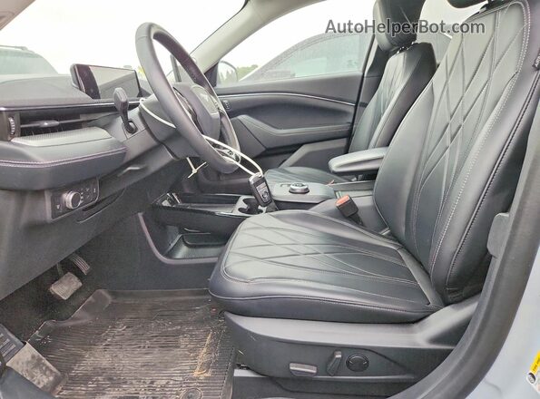 3FMTK1SS3NMA18021 2022 FORD MUSTANG Серый Вид салона спереди