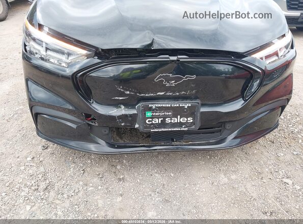 3FMTK3S5XPMA83702 2023 FORD MUSTANG MACH-E Черный Вид спереди