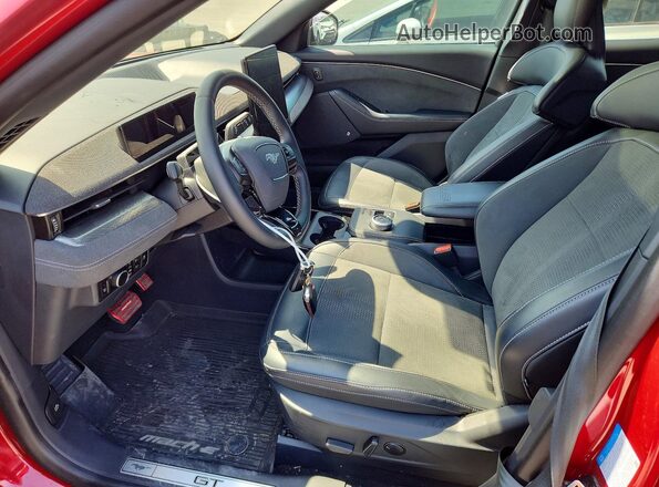 3FMTK4SX6PMA11998 2023 FORD MUSTANG Красный Вид салона спереди
