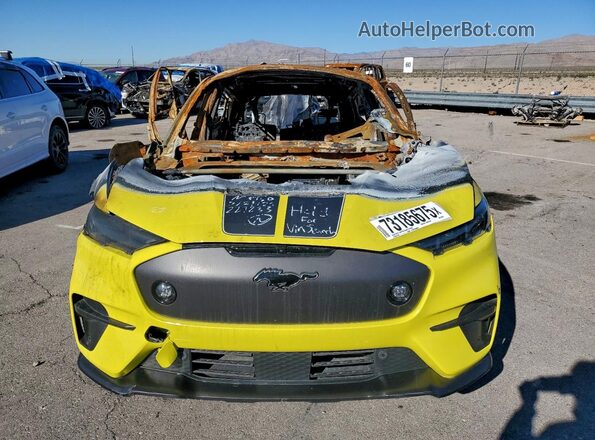 3FMTK4SX6RMA14077 2024 FORD MUSTANG Желтый Вид спереди