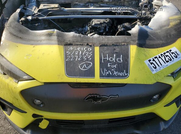 3FMTK4SX6RMA14077 2024 FORD MUSTANG Желтый Вид подкапотного пространства