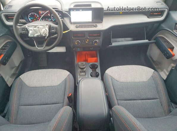 3FTTW8F97PRB01465 2023 FORD MAVERICK Red Вид панелі приладів