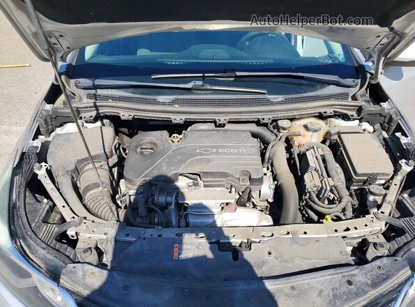 3G1BE6SM5JS556823 2018 CHEVROLET CRUZE Silver Widok wnętrza z tyłu
