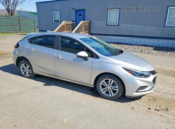 3G1BE6SM5JS556823 2018 CHEVROLET CRUZE Silver Przód prawy