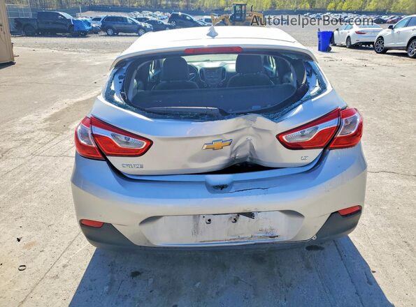 3G1BE6SM5JS556823 2018 CHEVROLET CRUZE Silver Widok z tyłu