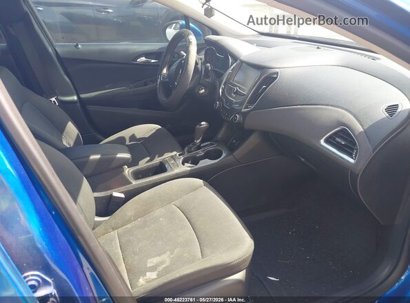 3G1BE6SM5JS607639 2018 CHEVROLET CRUZE Blue Vista interior delantera
