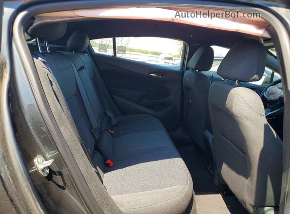 3G1BE6SM8JS519748 2018 CHEVROLET CRUZE Charcoal Widok tylnych siedzeń