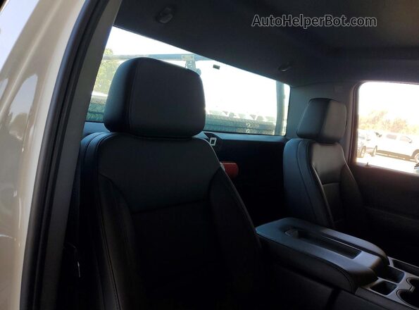 3GCNWAEH9LG201128 2020 CHEVROLET SILVERADO Белый Вид задних сидений