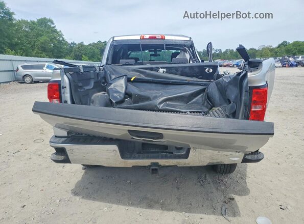 3GCPCREC3JG313926 2018 CHEVROLET SILVERADO Серебряный Вид сзади