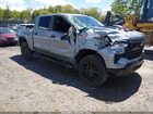 2024 Chevrolet Silverado 1500 4wd  Short Bed Lt Trail Boss Silver vin: 3GCUDFED8RG119380