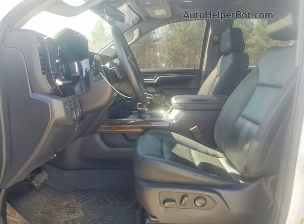 3GCUDFELXPG213975 2023 CHEVROLET SILVERADO White Widok wnętrza z przodu