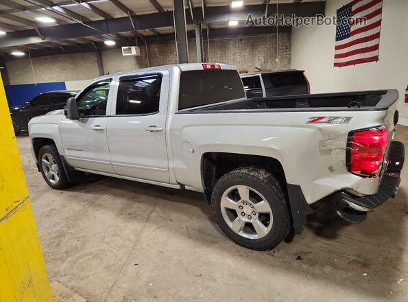 3GCUKREC6GG194526 2016 CHEVROLET SILVERADO Серебряный Задняя левая четверть