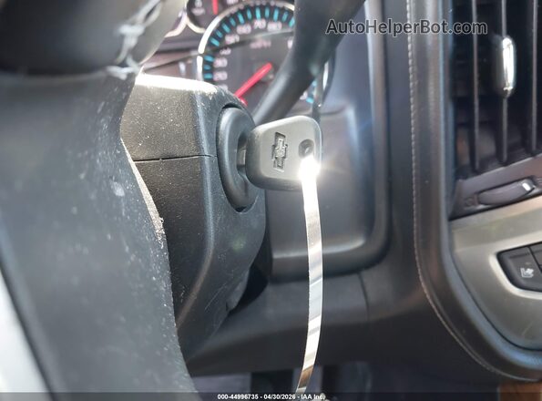3GCUKSEC2HG458558 2017 CHEVROLET SILVERADO Silver წინა პანელის ხედი