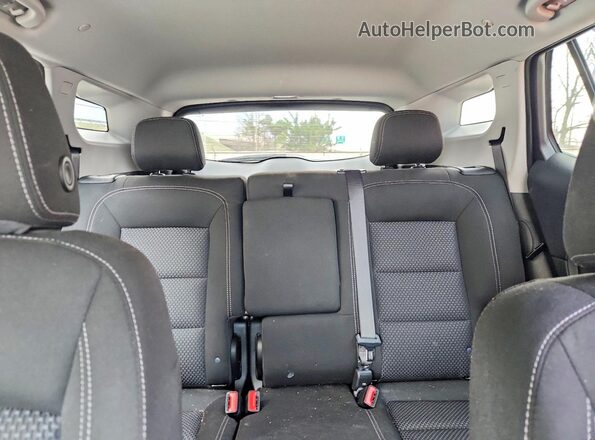 3GKALMEG0RL359734 2024 GMC TERRAIN Silver Widok tylnych siedzeń