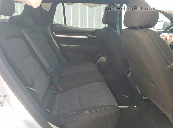 3GKALMEG5TL355881 2026 GMC TERRAIN White Widok wnętrza z tyłu