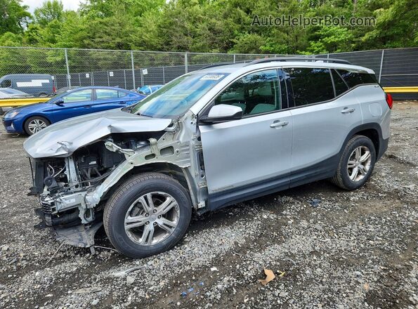3GKALMEV0LL319238 2020 GMC TERRAIN Silver Vista tres cuartos delantera izquierda