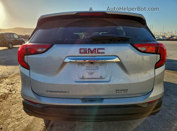 3GKALMEV4ML358545 2021 GMC TERRAIN Серебряный Вид сзади