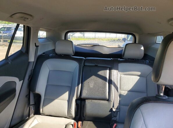 3GKALPEV9ML315403 2021 GMC TERRAIN Белый Вид задних сидений