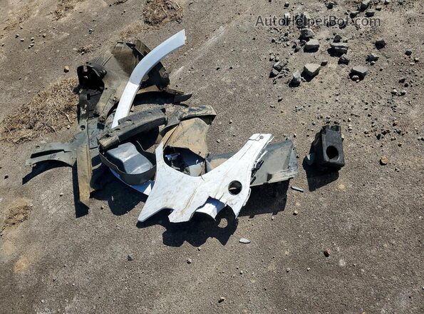 3GKALSEX0LL137061 2020 GMC TERRAIN White Widok komory silnika