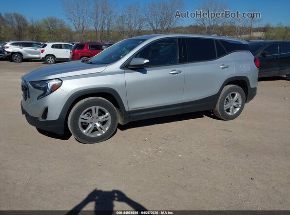 3GKALTEV8LL296219 2020 GMC TERRAIN Серебряный Передняя левая четверть