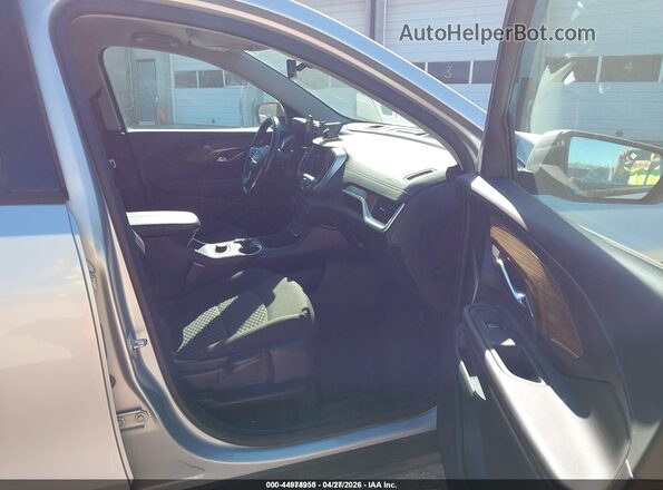 3GKALTEV8LL296219 2020 GMC TERRAIN Серебряный Вид салона спереди
