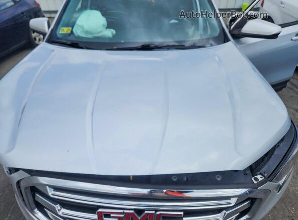 3GKALVEV4LL219617 2020 GMC TERRAIN Silver Vista del compartimento del motor