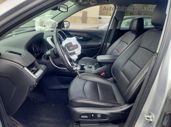 3GKALVEV4LL219617 2020 GMC TERRAIN Silver Vista interior delantera