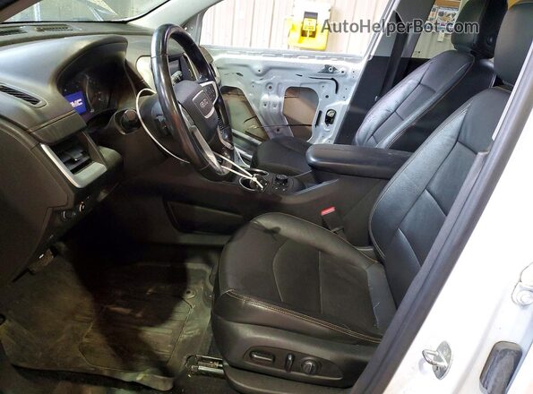3GKALVEV6LL310372 2020 GMC TERRAIN White Vista interior delantera