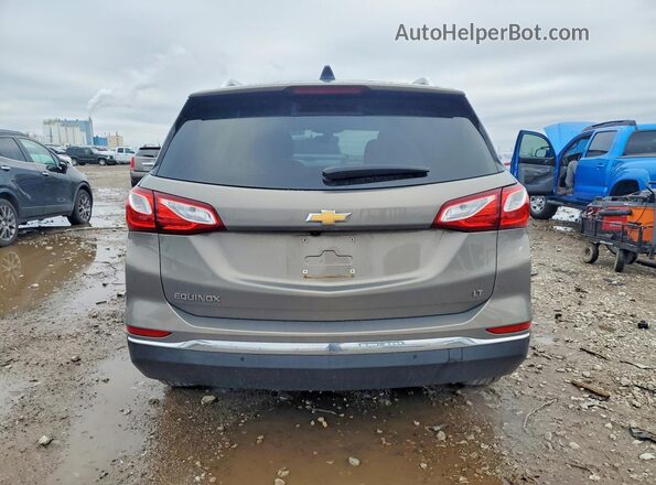 3GNAXJEV7JS543678 2018 CHEVROLET EQUINOX Серебряный Вид сзади
