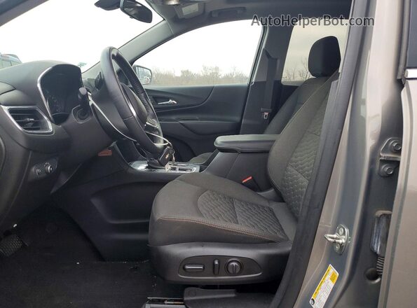 3GNAXJEV7JS543678 2018 CHEVROLET EQUINOX Серебряный Вид салона спереди